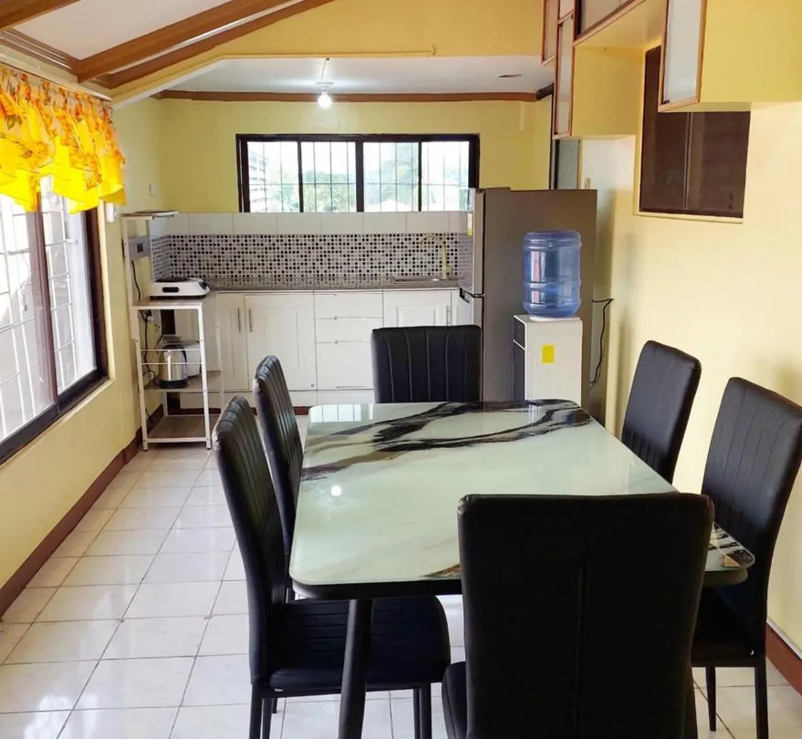 Сasa de vacaciones Davao 2-Storey Home