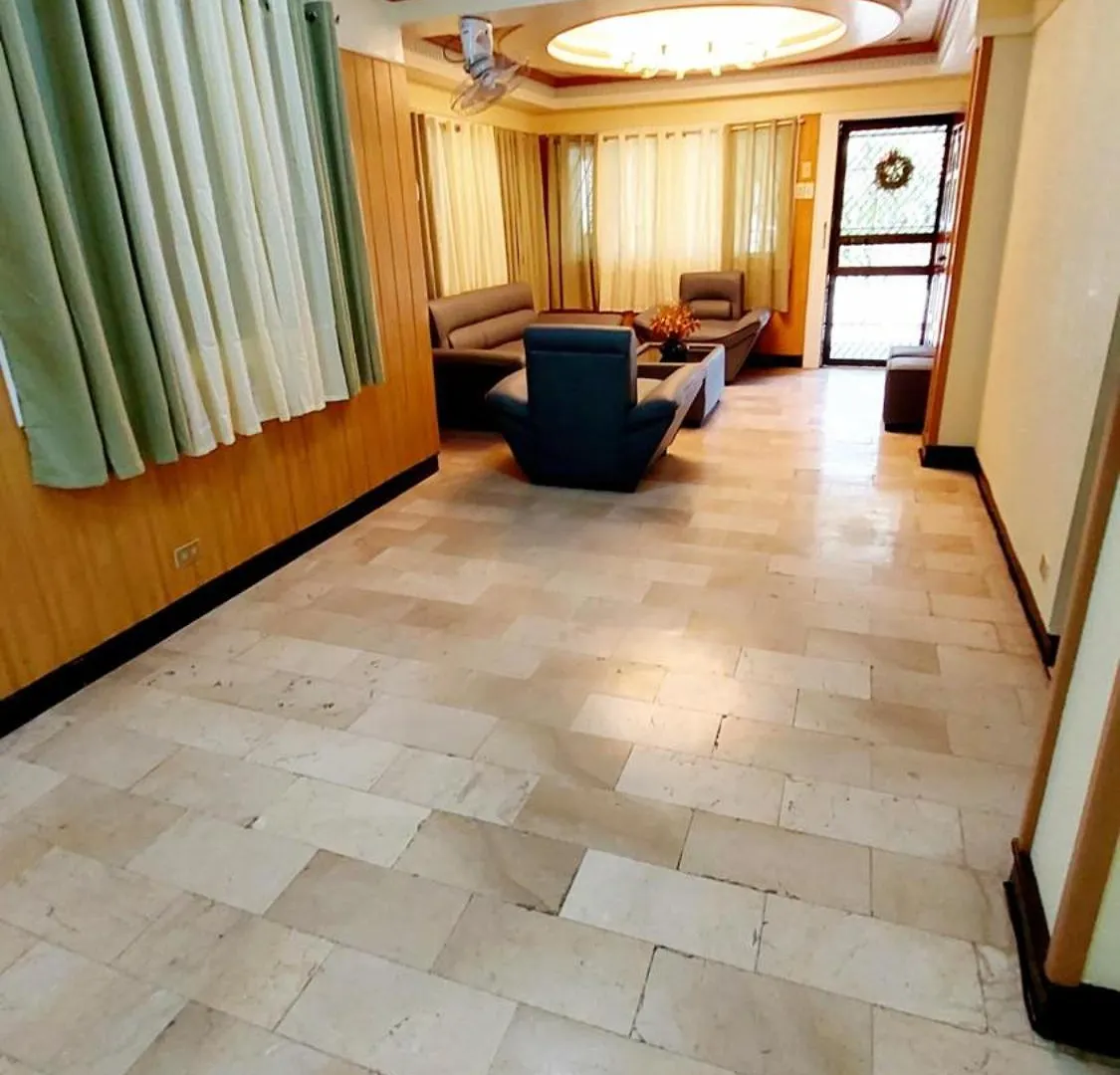 Сasa de vacaciones Davao 2-Storey Home